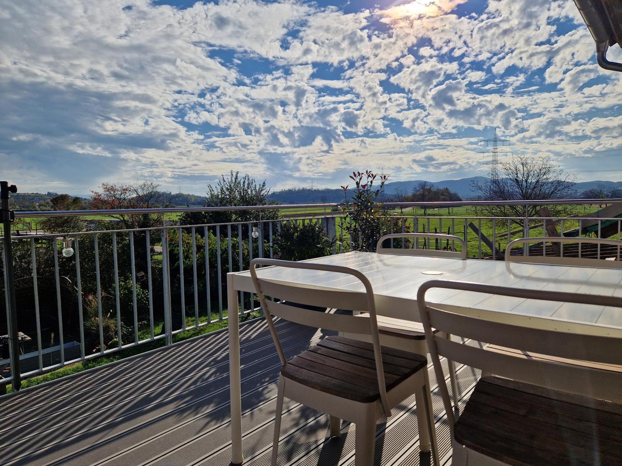 Fewo1 Neuwertige, Grosse 110Qm Fewo Ueber Zwei Etagen Mit Balkon Im Aussenbereich ريغيل المظهر الخارجي الصورة